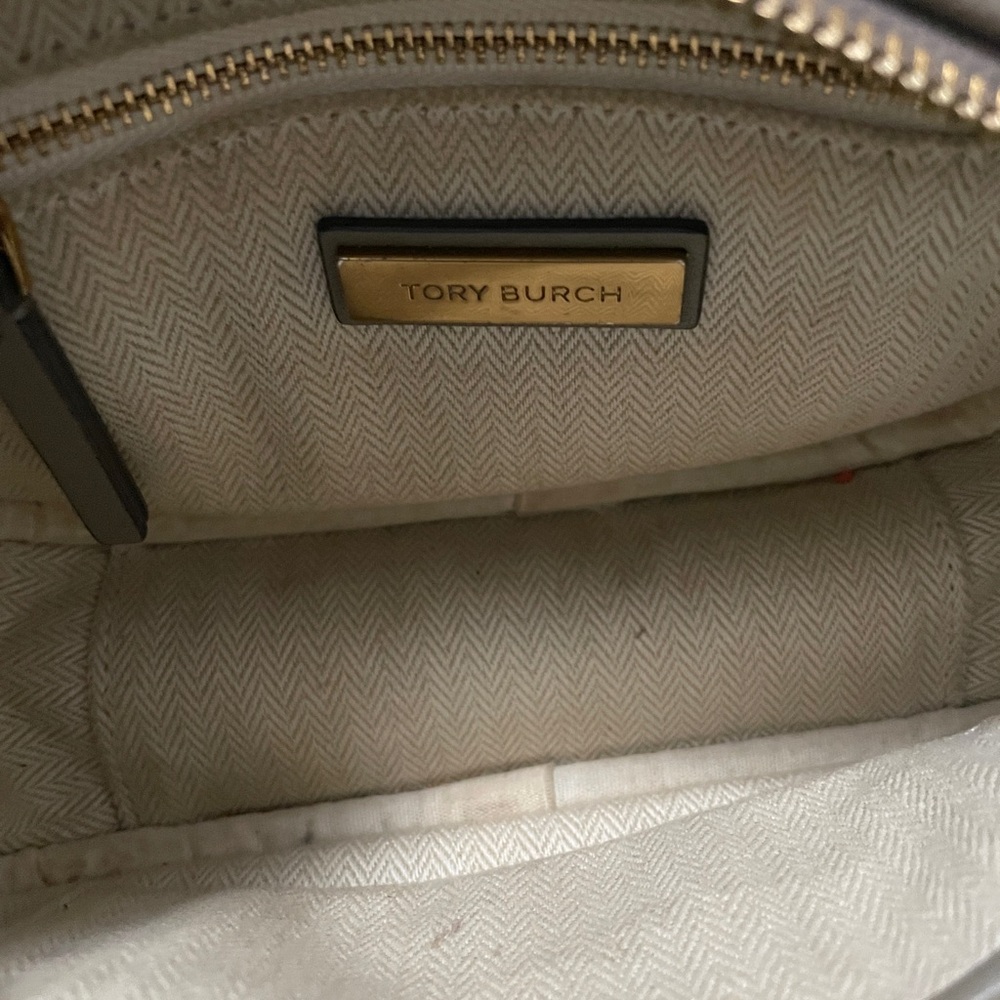 Tory Burch Kira Small Chevron Camera Bag - Picture 13 of 13